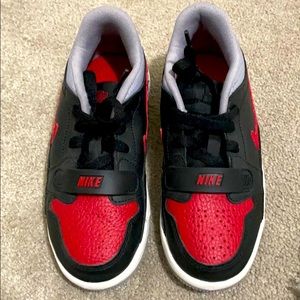 Low cut Black & Red Jordan’s in EUC size 13